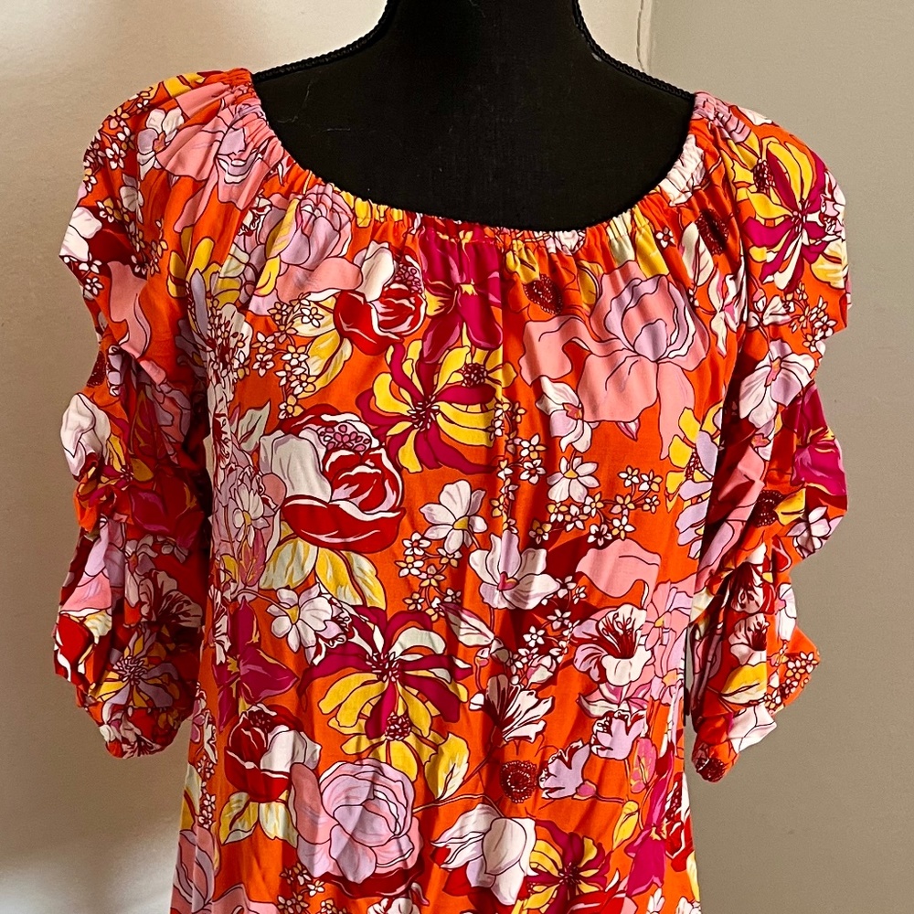 Vince Camuto flowered shirt